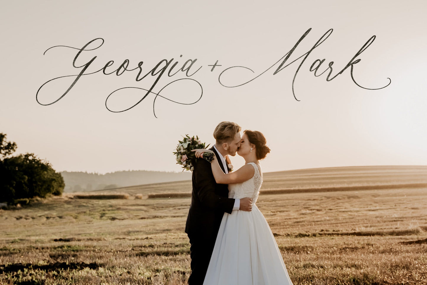 Southern Margarita // Calligraphy Font