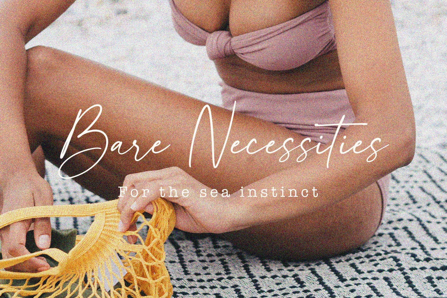Adora Bella // Modern Heart Font